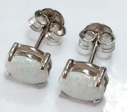 Серьги-пусеты Эстерелла из серебра 925-й пробы