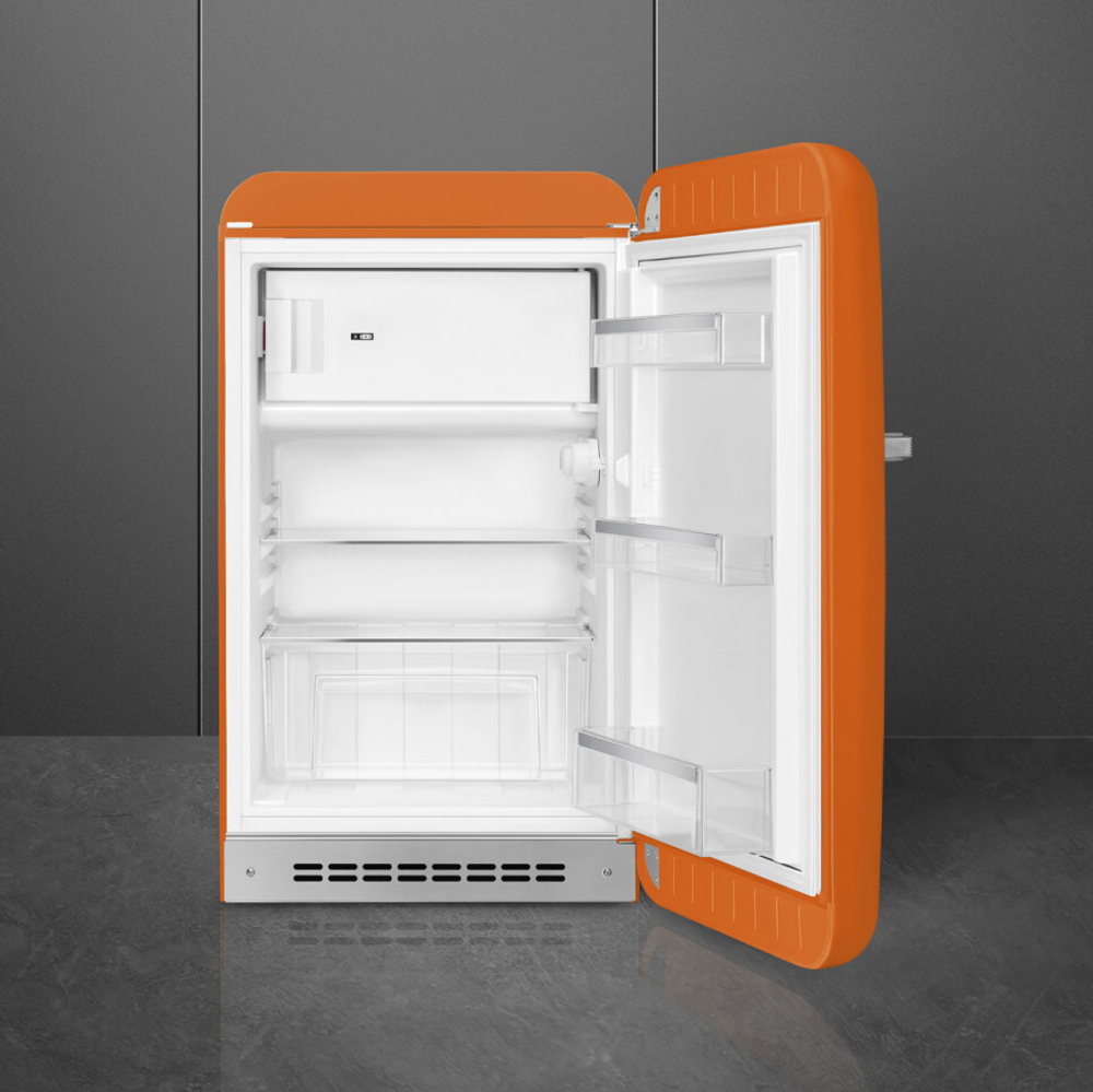 Отдельностоящий однодверный холодильник Smeg FAB10ROR6