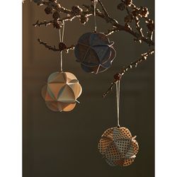 Набор елочных украшений из бумаги Fashion moments из коллекции New Year Essential, 3 шт.