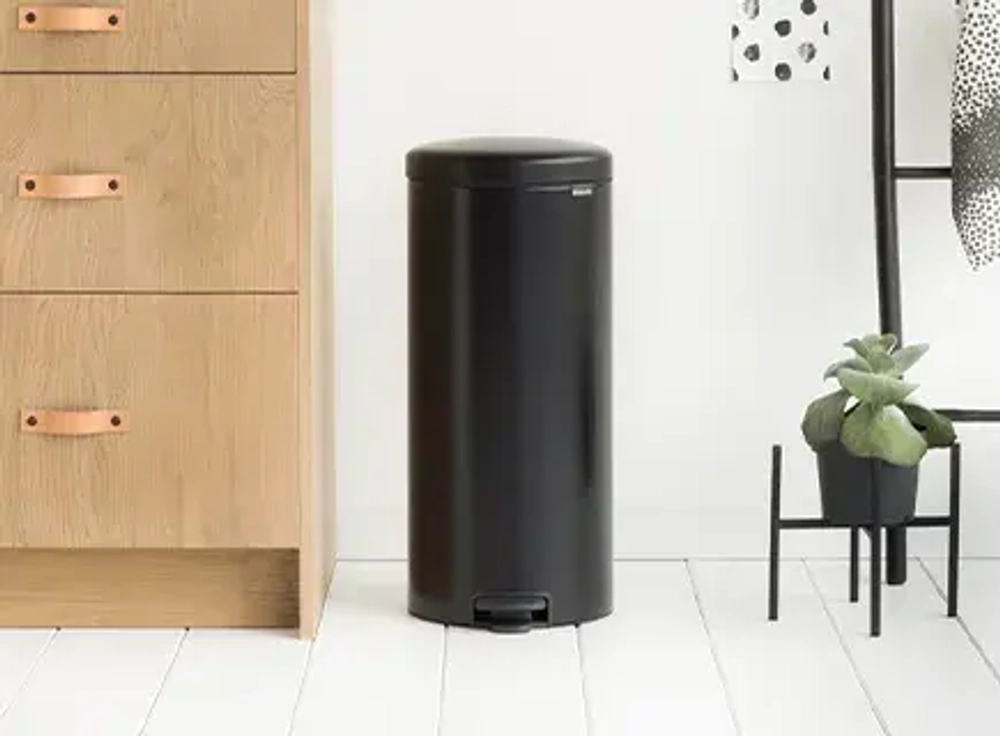 Brabantia Контейнер для мусора NewIcon 30л, матовый черный