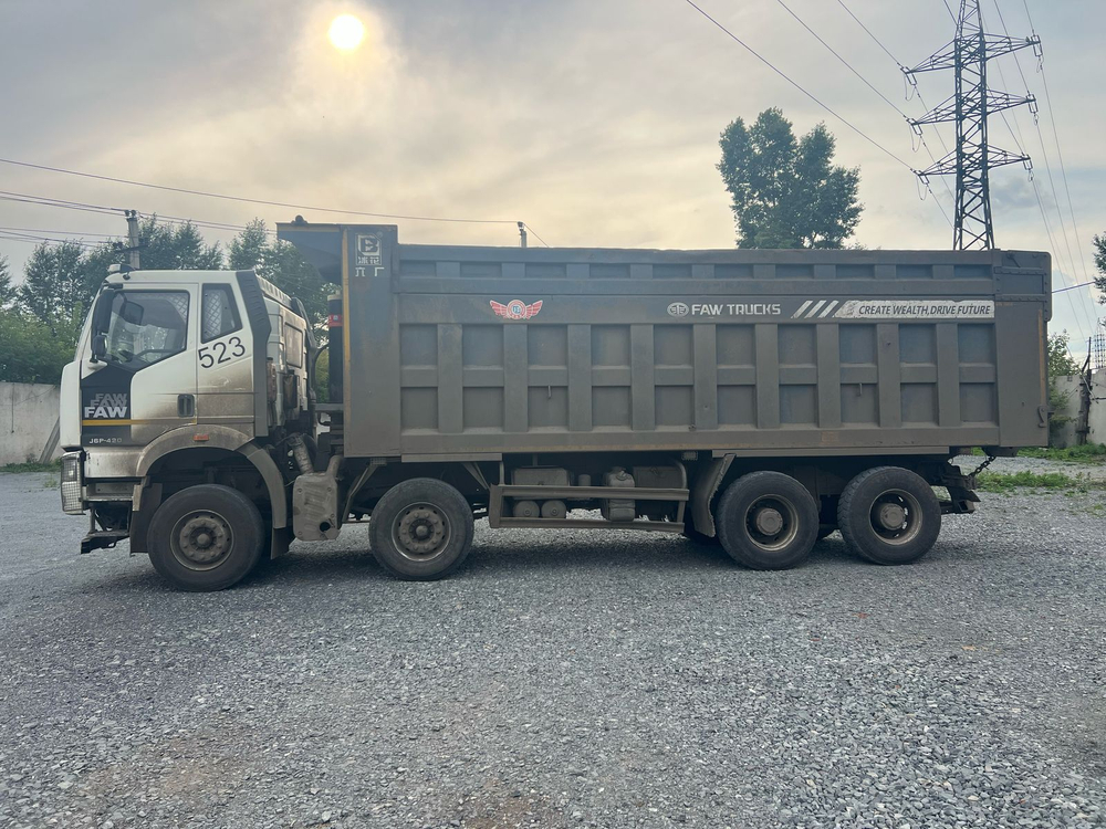FAW J6 8x4 Самосвал СА3310Р66K24T4E5 (Дизельный, 11,1 л, 420 л.с., МТ)