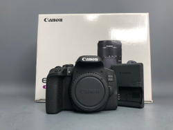 Canon EOS 850D