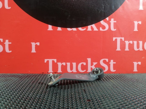 Кронштейн глушителя