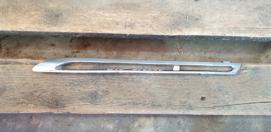 Молдинг решетки радиатора Mercedes GLC (X253) 15-19 Б/У Оригинал A2538880385