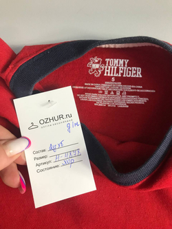 Футболка Tommy Hilfiger лаконичная, на 5/6 лет