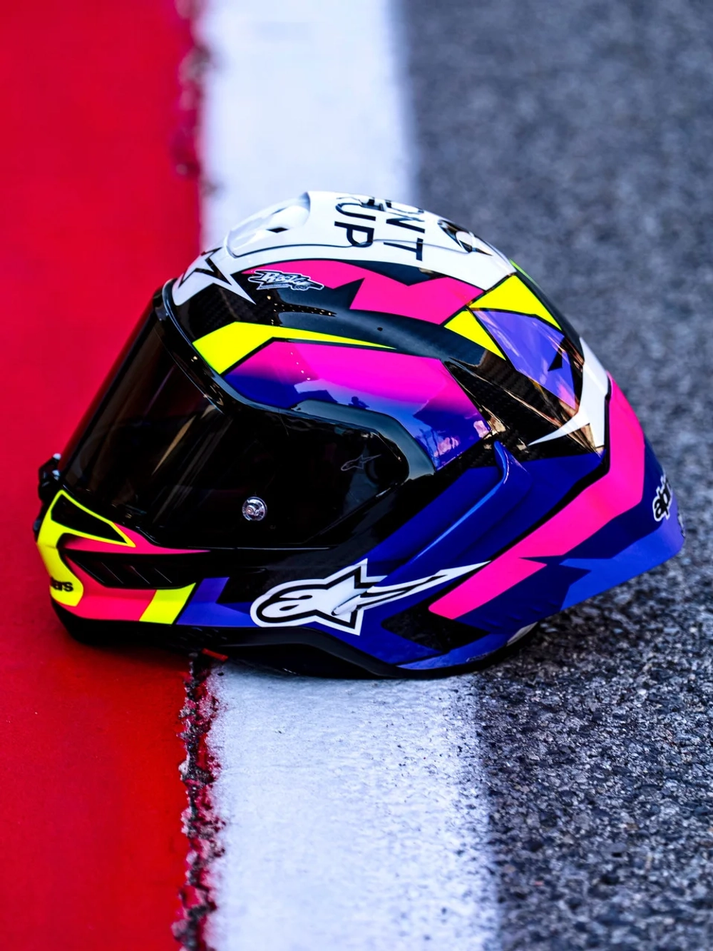 ALPINESTARS – Экипировка для автоспорта и картинга | Гоночные костюмы, обувь, перчатки, бельё и аксессуары