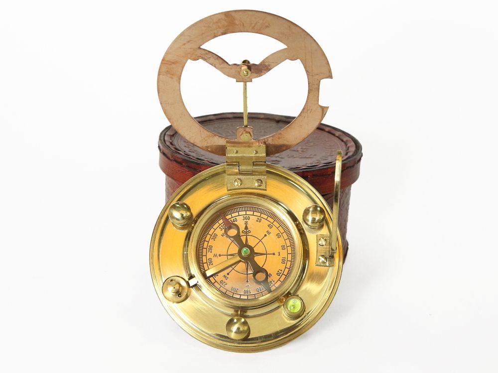 Nautical Морской компас в кожаном футляре