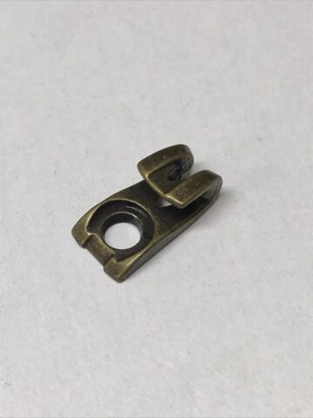 Крючок для обуви с 1 отверстием литой 07N2600, старая латунь [12]