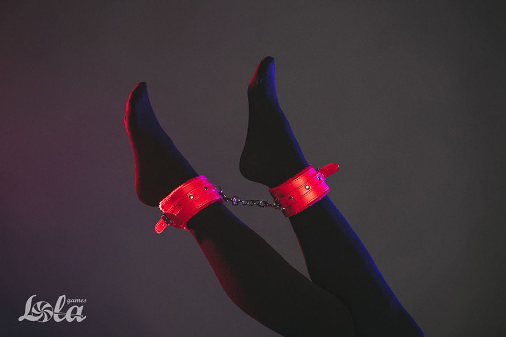 Красные поножи Lola Games Party Hard Eternity 1103-02lola