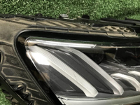 Фара правая Audi Q8 (2018-2023) LED