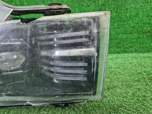 Битая Фара левая Москвич 3 (2022-н.в.) галоген