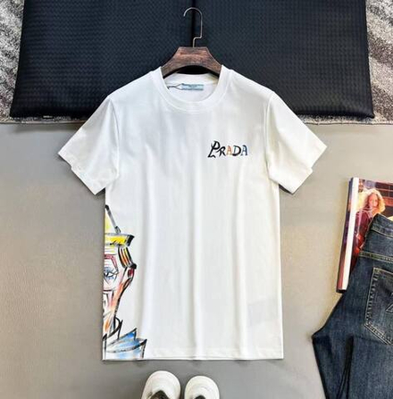 Футболка Prada