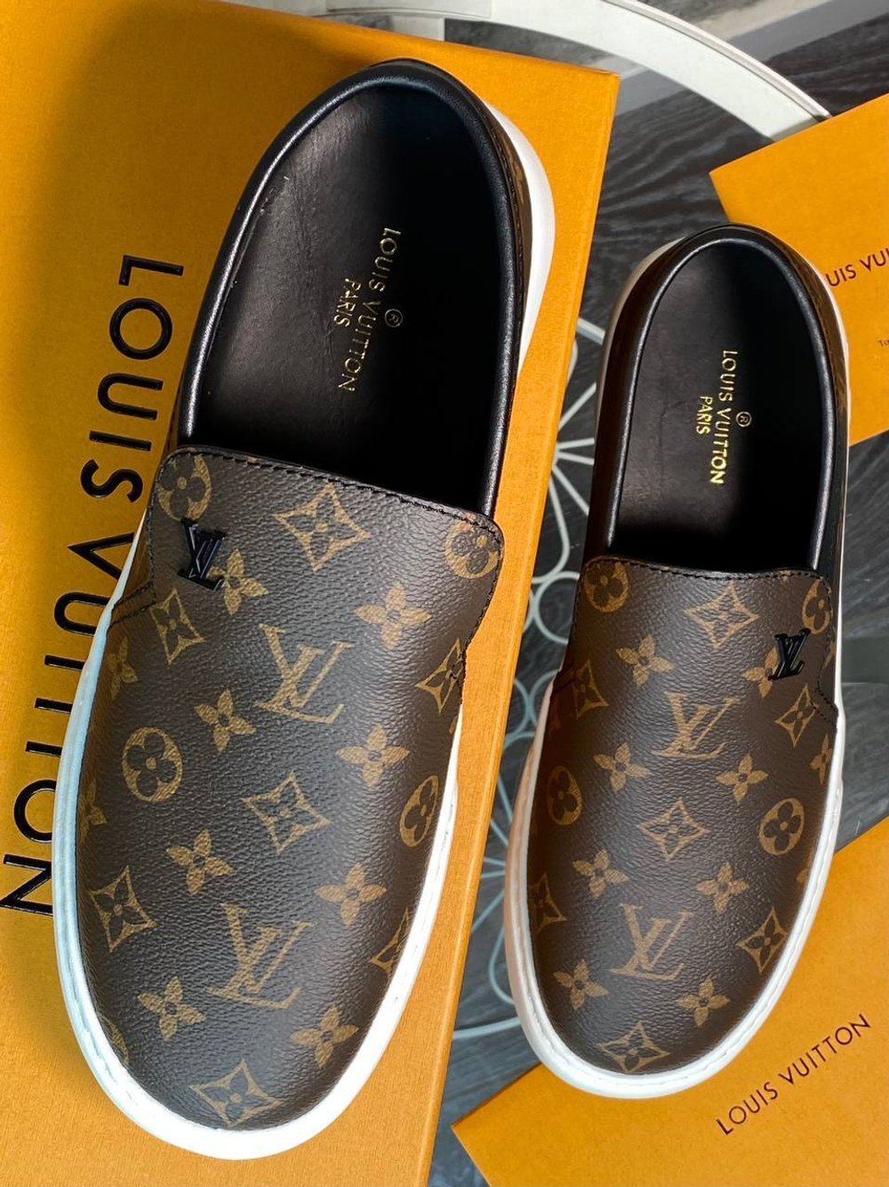 Слипоны Louis Vuitton