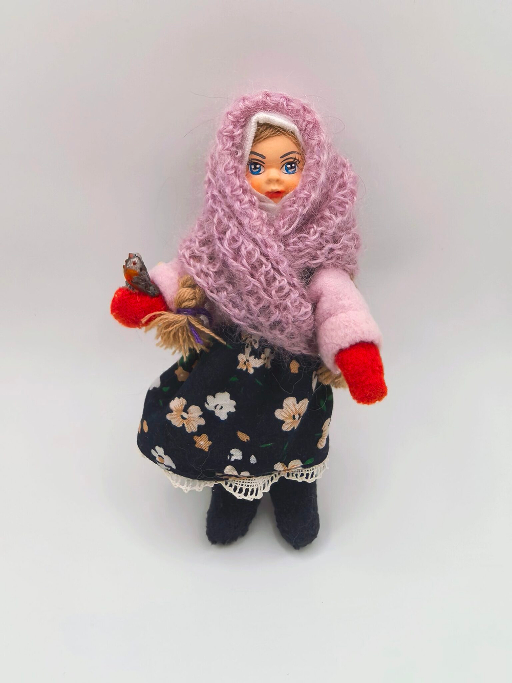 Новогодняя игрушка "Машенька"
