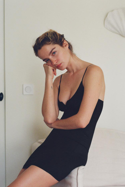 ZARA КОРОТКОЕ ПЛАТЬЕ ИЗ ПОЛИАМИДА НА МОЛНИИ, ЧЕРНЫЙ