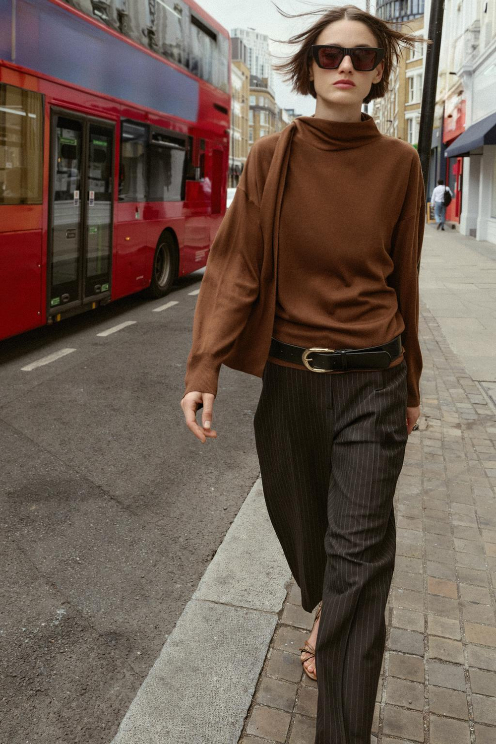 ZARA СВИТЕР ТОНКОЙ ВЯЗКИ С БАНТОМ, КОРИЧНЕВЫЙ