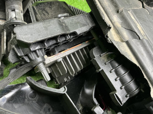 Битая Фара правая Zeekr 001 (2021-н.в.) LED