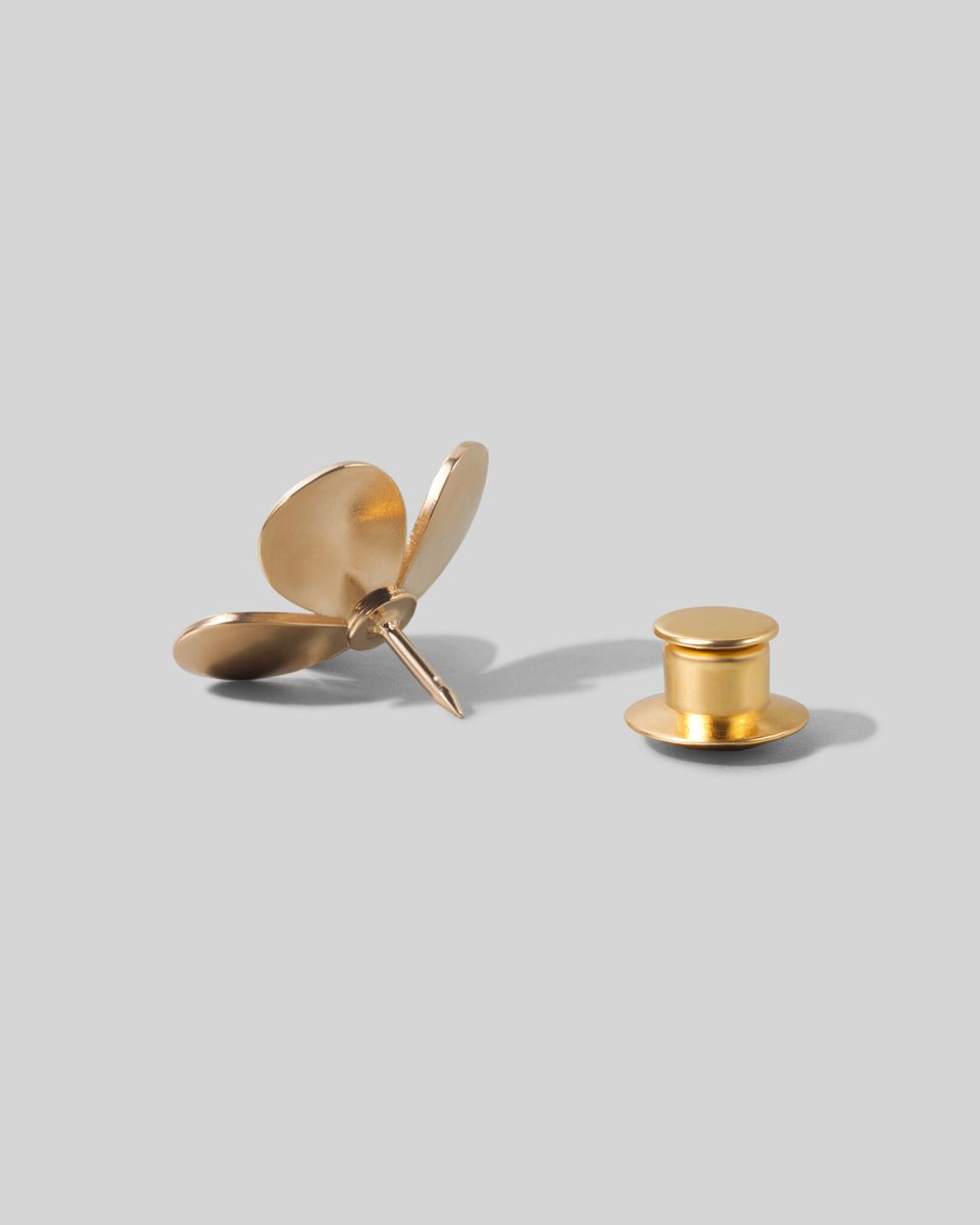 Пин Sofia Bloom Golden