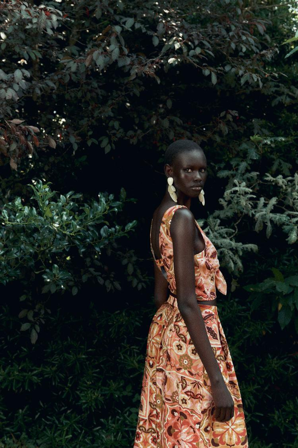 ZARA УКОРОЧЕННЫЙ ТОП В СТИЛЕ РУСТИК С ПРИНТОМ И УЗЛОМ, РАЗНОЦВЕТНЫЙ