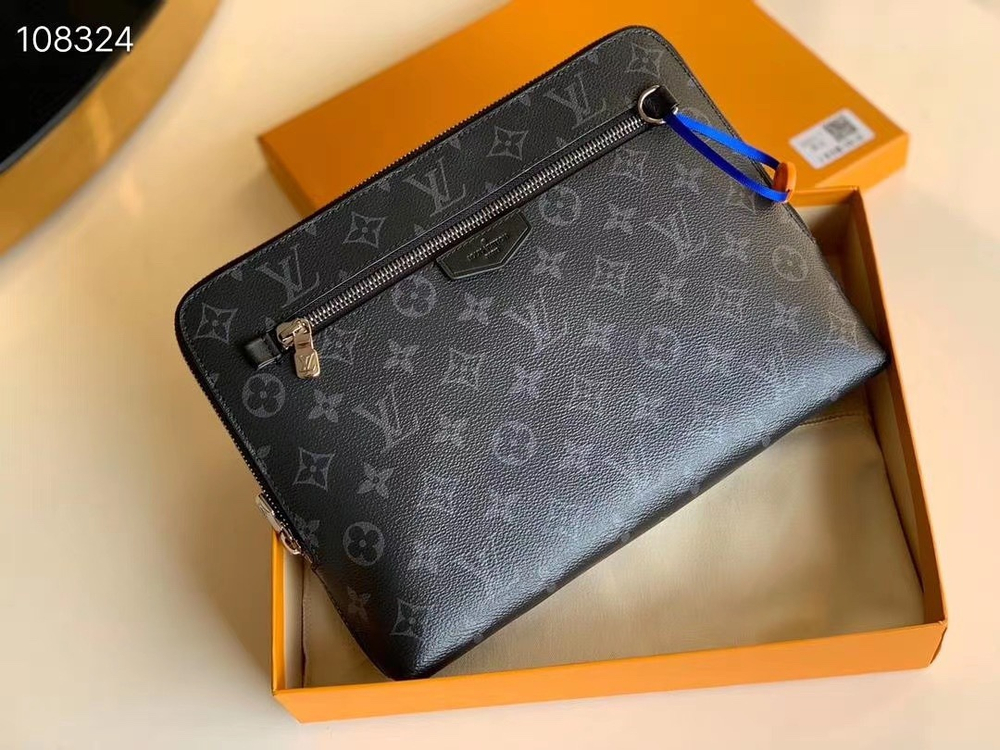 Louis Vuitton Pouch