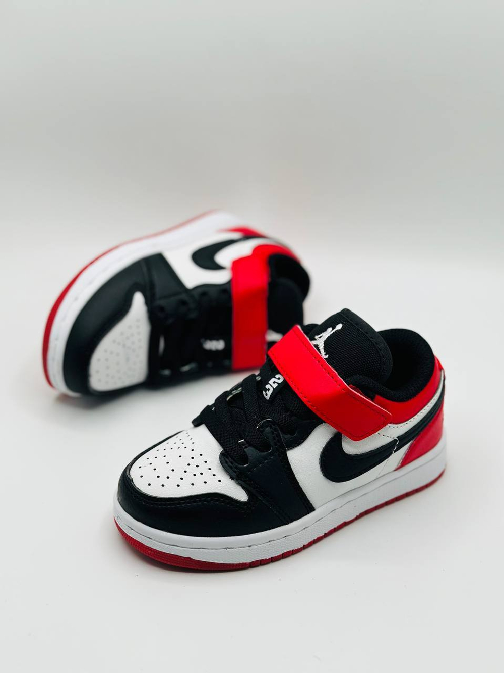 Детские кроссовки Nike Air Jordan Kids