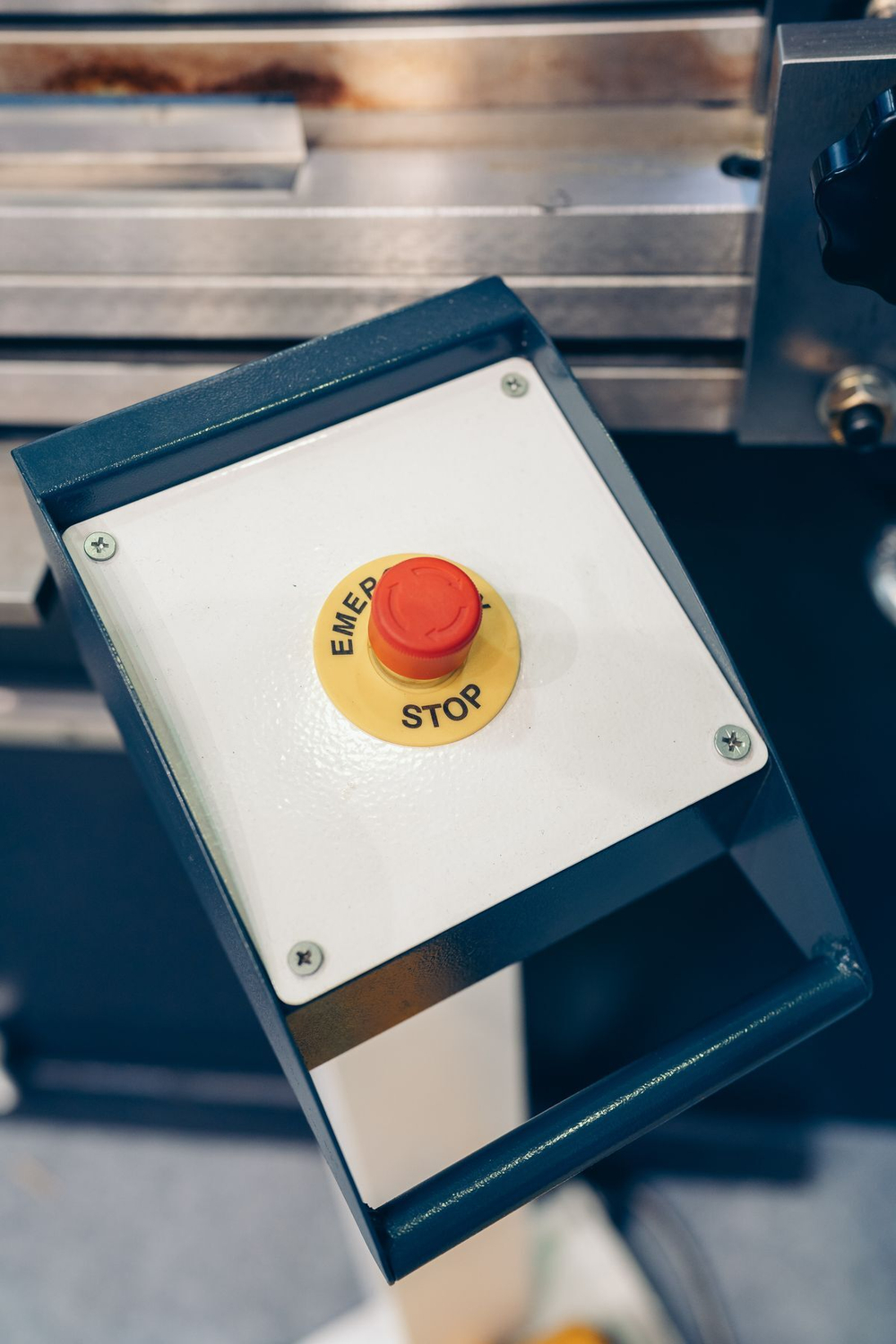 Гидравлический листогибочный пресс с ЧПУ B-Power P 100/2500