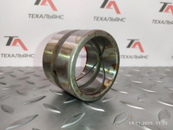 Втулка 707-76-65050