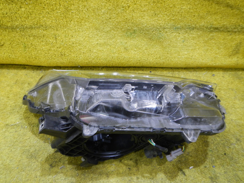 Фара правая Toyota RAV4 4 CA40 (2015-2019) LED