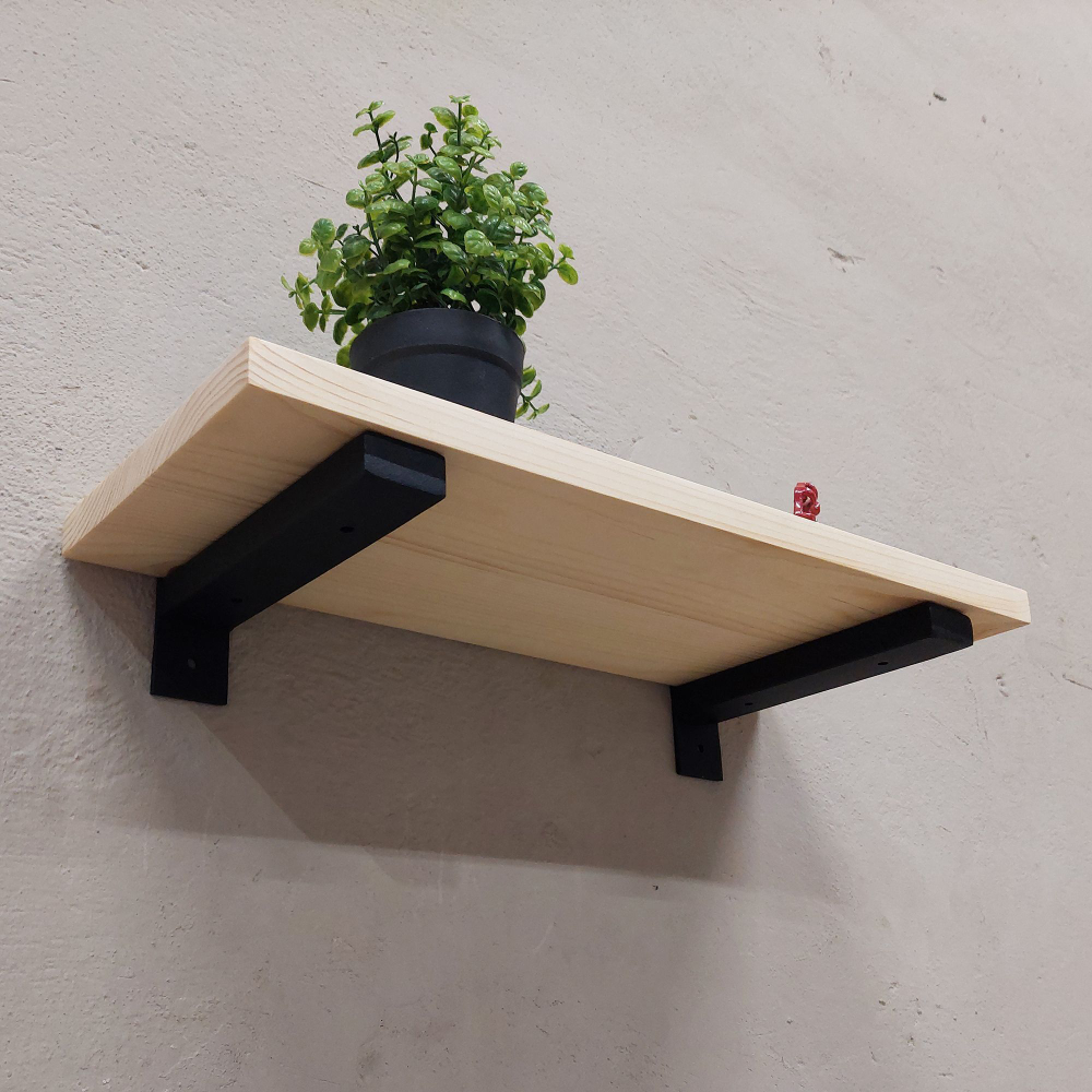 Настенные полки из натурального дерева в стиле Лофт