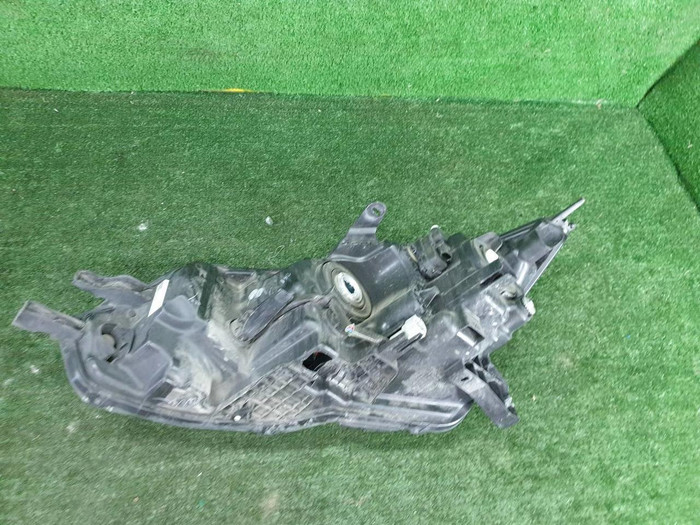 Фара правая Nissan Qashqai 2 j11 (17-23) галоген