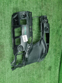 Кронштейн переднего бампера RH BMW 5er G30 (20-23)