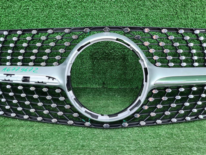 Решетка радиатора Mercedes E C238 (2016-2021)