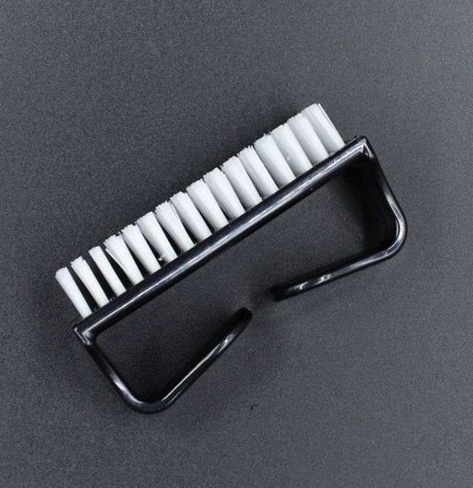 Щетка маникюрная MASTER Professional MP-644 средняя