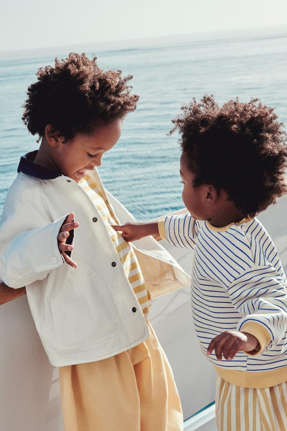 ZARA TIMELESS - КУРТКА ИЗ ХЛОПКОВОГО ХОЛСТА С КОНТРАСТНЫМ ВОРОТНИКОМ, БЕЛЫЙ