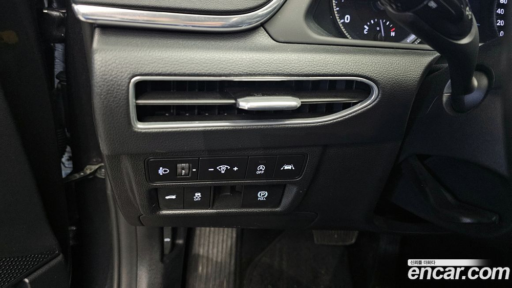 Hyundai Sonata (DN8) 2.0 (03.2020)