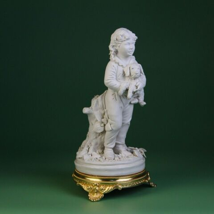 Винтаж: Скульптура «Мальчик с собачкой»