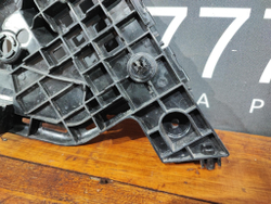 Кронштейн переднего бампера Land Cruiser 300 Б/У Оригинал 5211560280