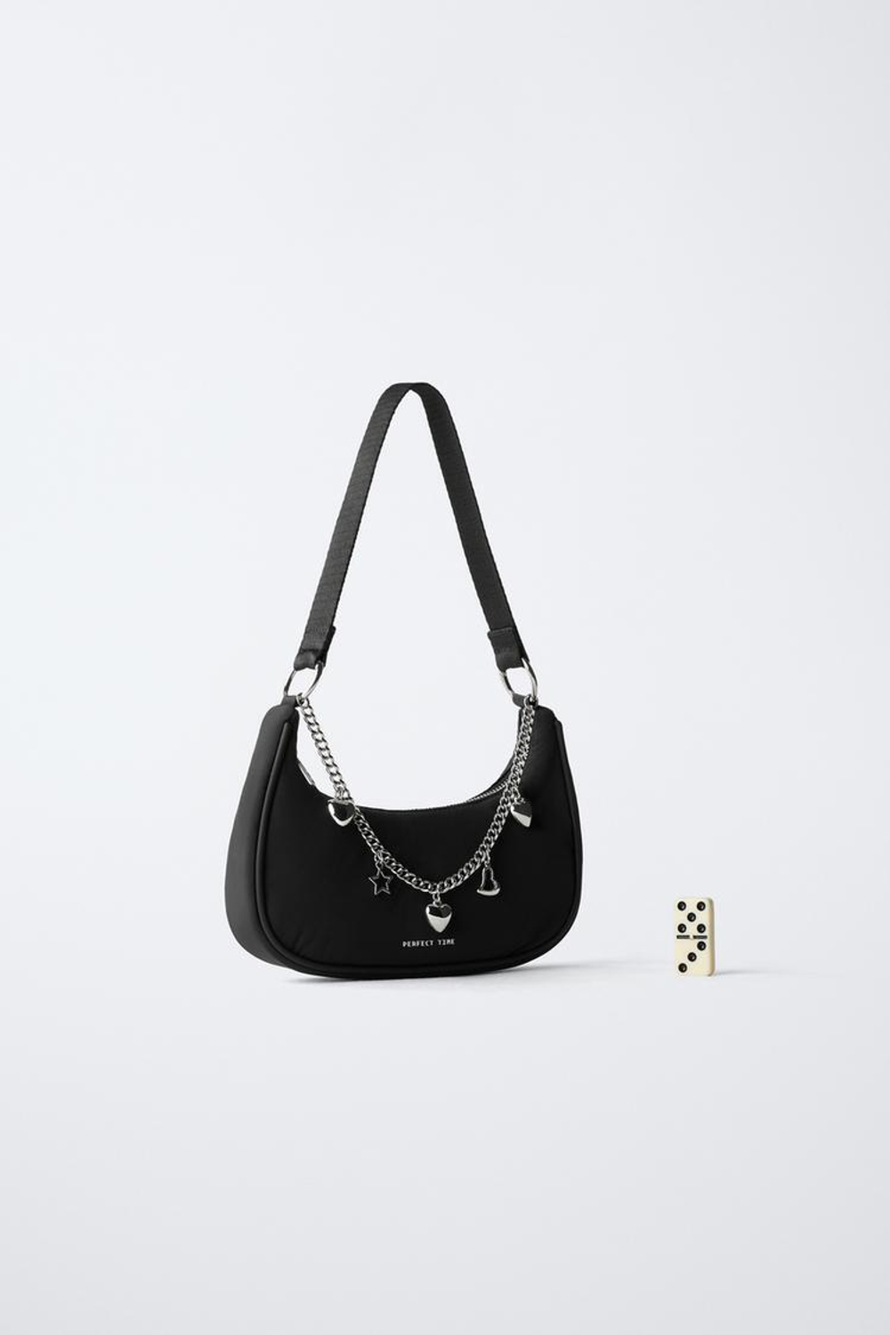 ZARA СУМКА С ПЛЕЧЕВЫМ РЕМНЕМ И ПОДВЕСКАМИ, ЧЕРНЫЙ