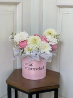 Цветочная композиция в бело-розовой гамме