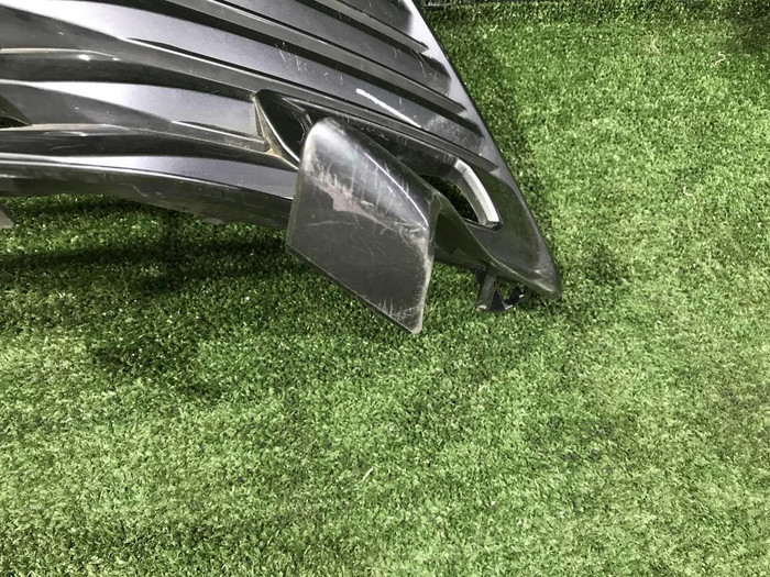 Решетка переднего бампера Toyota Camry xv70 (2017-2021)