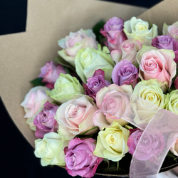 Букет нежный из 25 кенийских роз