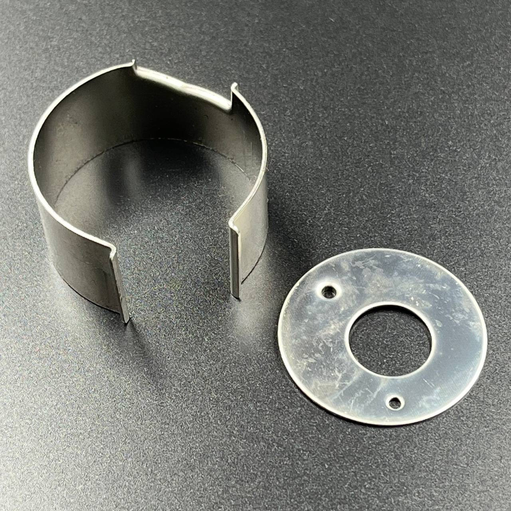 Стакан помпы охлаждения Suzuki DT9.9-15 (вкладыш и пластина) (Omax)