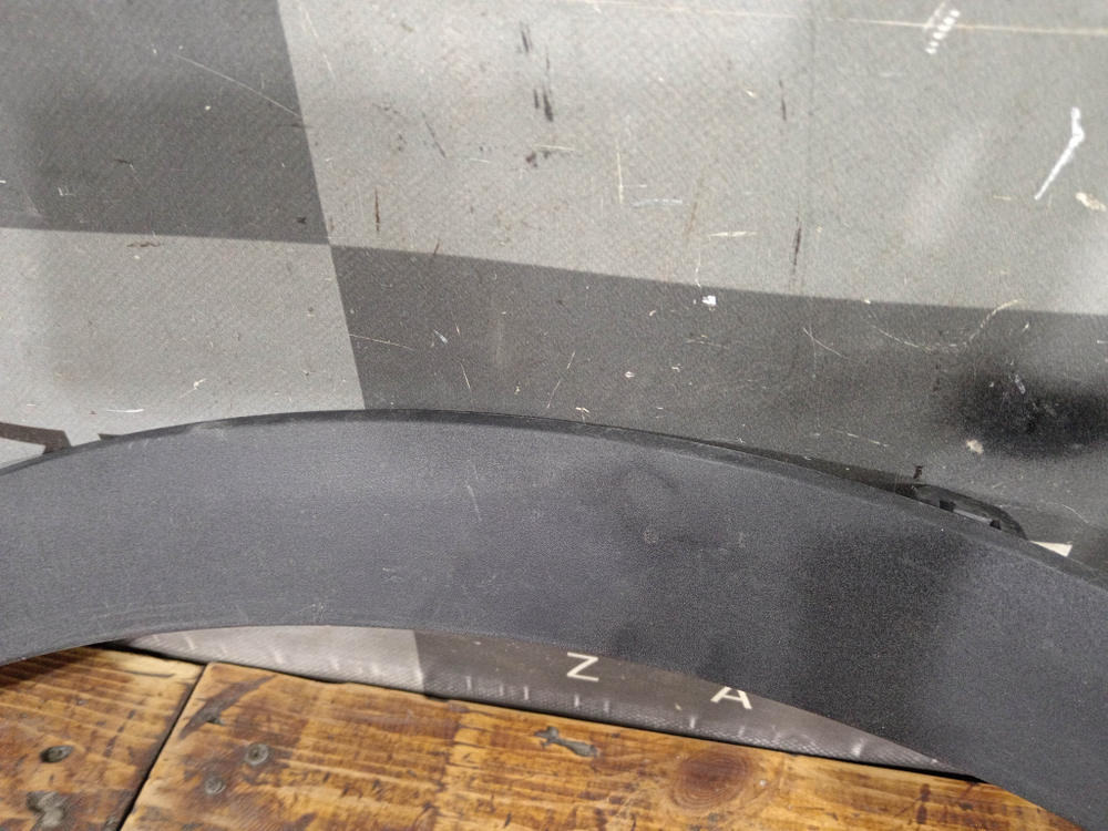 Накладка расширитель крыла заднего правого Chery Tiggo 7 Pro 20-нв Б/У Оригинал 609000501AA