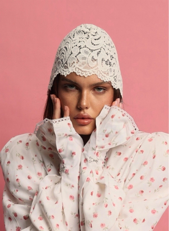 Чепчик из кружево