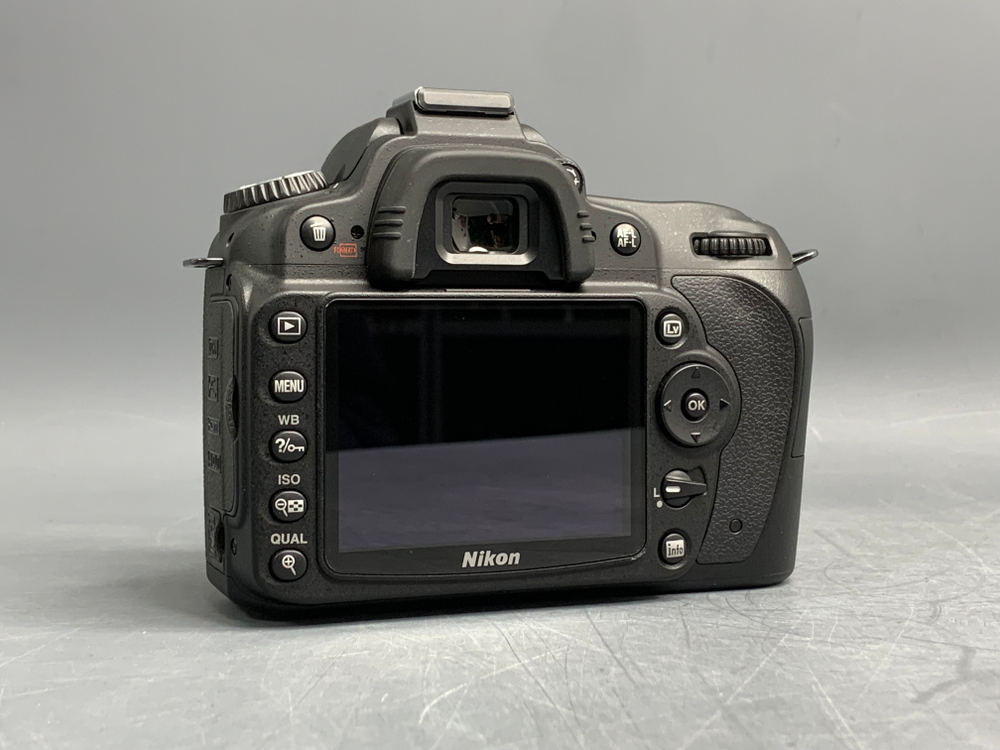 Nikon D90 Body 526 кадров