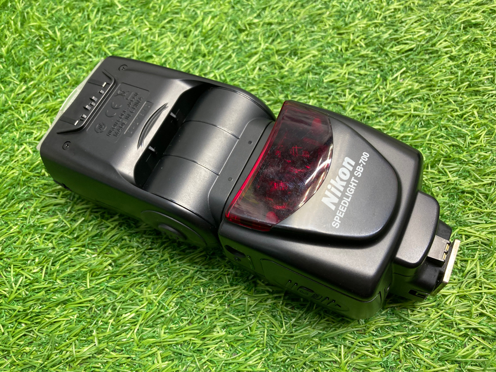 Nikon Speedlight SB-700