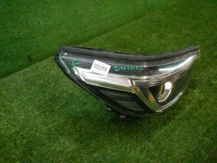 Битая Фара правая Subaru Forester 5 SK (2018-2021) LED