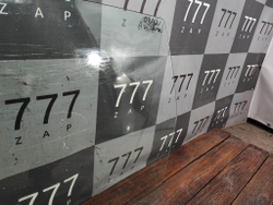 Стекло двери левой Suzuki Grand Vitara 2 (3 дв) Оригинал 8450264J00