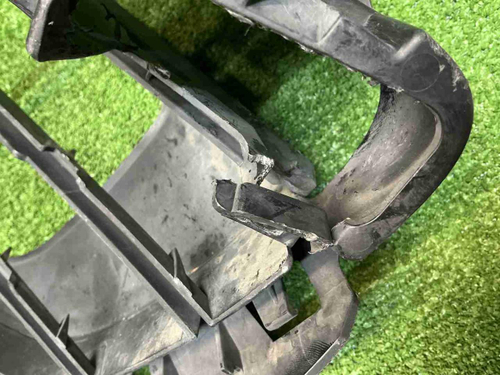 Решетка перед. бампера Porsche Cayenne 958 (14-18)