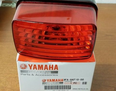 Фонарь задний для квадроциклов Yamaha 3FA8471000
